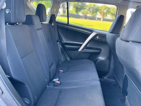 Used 2018 Toyota RAV4 XLE w/ Carpet Mat Package FWD image 45