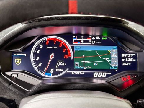 Used 2018 Lamborghini Huracan image 16