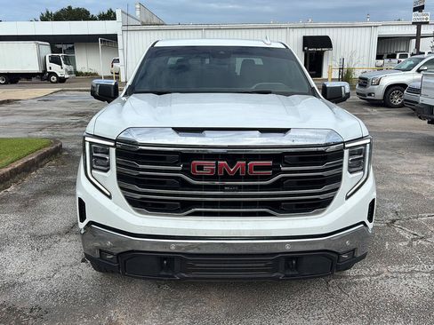 Used 2025 GMC Sierra 1500 SLT w/ SLT Premium Plus Package AWD/4WD image 2