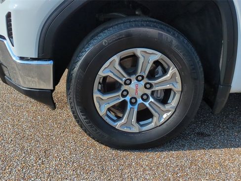 Used 2024 GMC Sierra 1500 SLT image 9