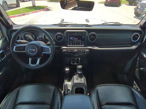 Used 2023 Jeep Wrangler Unlimited Sahara AWD/4WD image 20