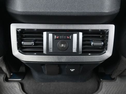 Used 2024 Ford F250 Platinum w/ Tremor Off-Road Package image 34