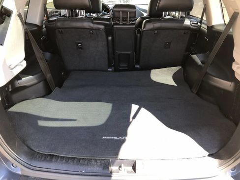 Used 2012 Toyota Highlander Limited AWD/4WD image 39