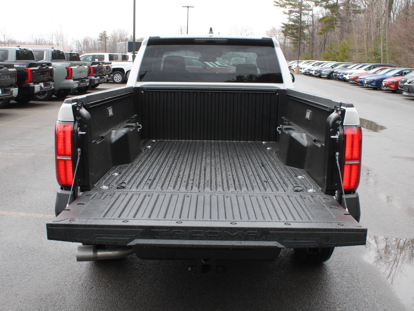 New 2026 Toyota Tacoma SR w/ SR Upgrade Package AWD/4WD image 7