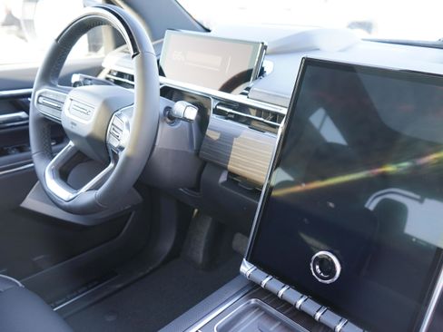 New 2025 GMC Sierra EV Denali image 26