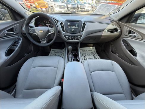 Used 2018 Chevrolet Malibu LS image 26