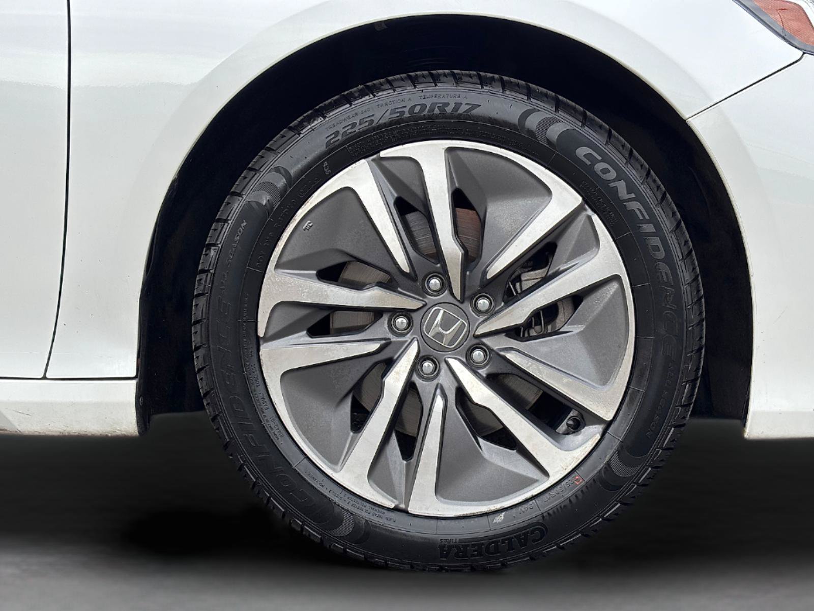 Certified 2019 Honda Accord Touring image 11