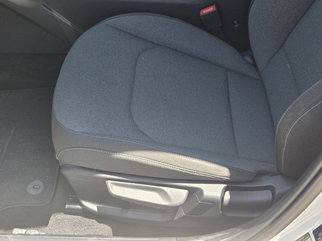 New 2026 Kia K4 FWD image 17