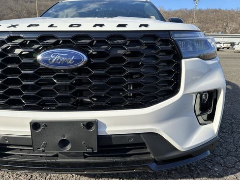 New 2026 Ford Explorer ST-Line w/ ST-Line Street Pack image 10