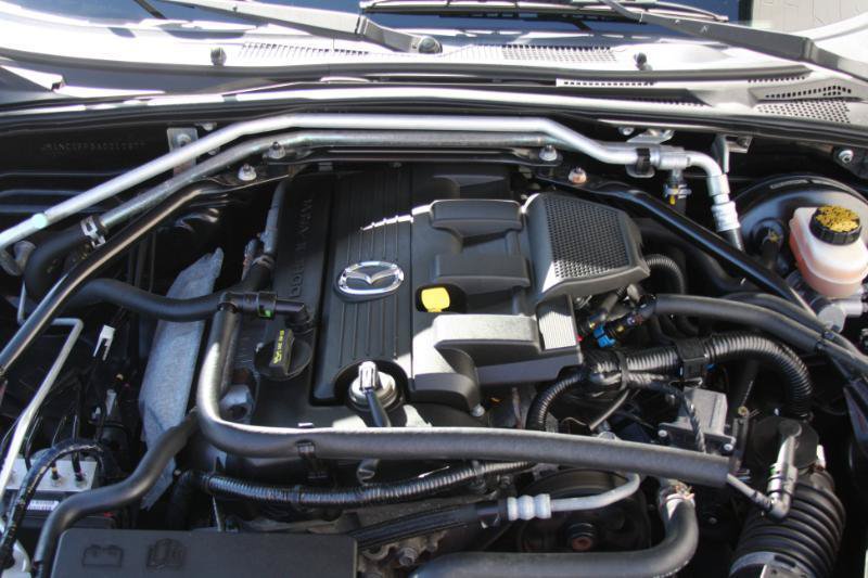 Used 2010 MAZDA MX-5 Miata Touring RWD image 24