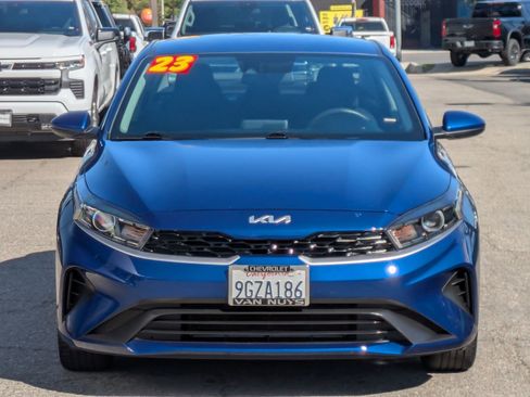 Used 2023 Kia Forte LXS image 2