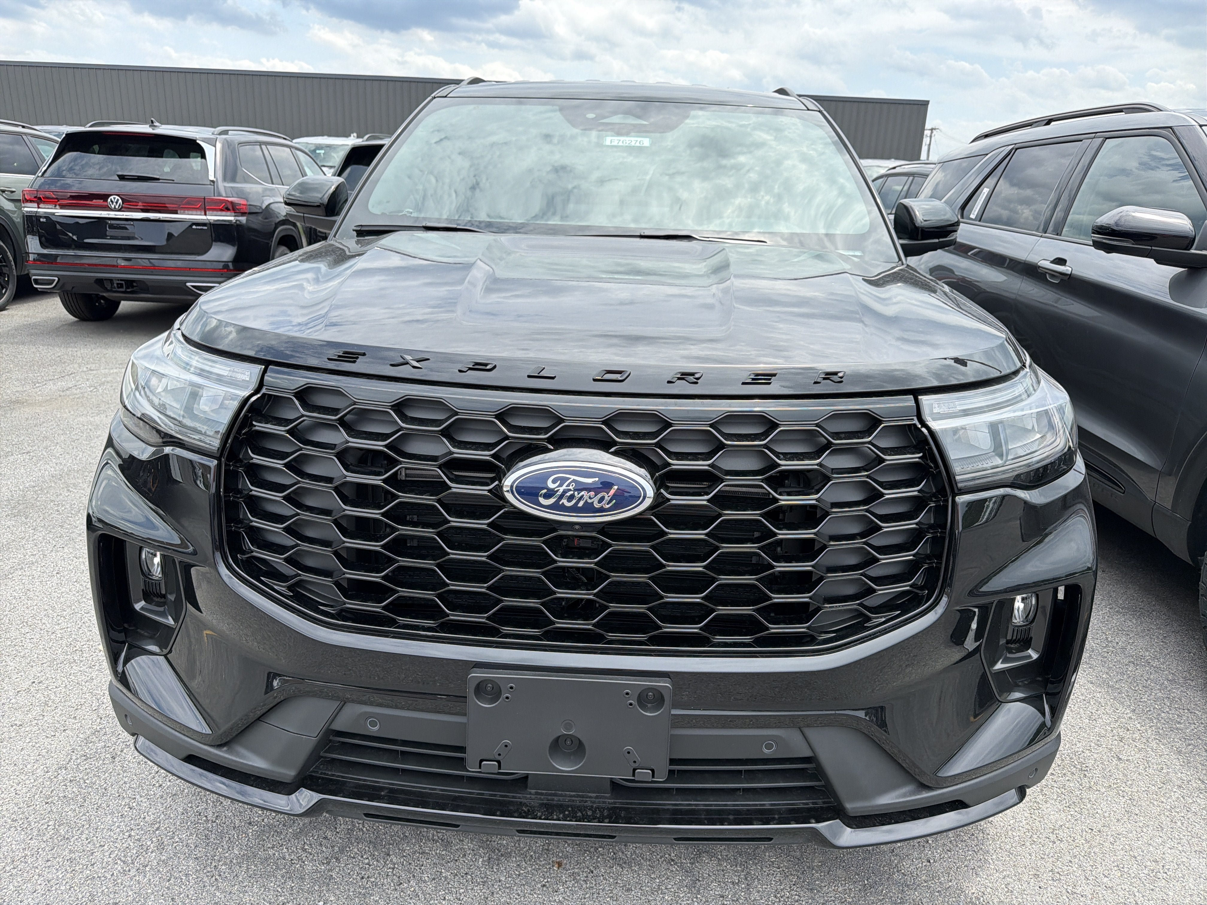 New 2026 Ford Explorer ST-Line w/ ST-Line Street Pack AWD/4WD image 3