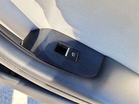 Used 2019 MAZDA MAZDA3 AWD Sedan w/ Select Package image 17