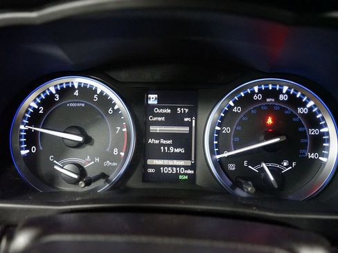 Used 2018 Toyota Highlander SE image 15