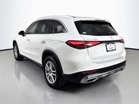 Used 2023 Mercedes-Benz GLC 300 4MATIC image 8