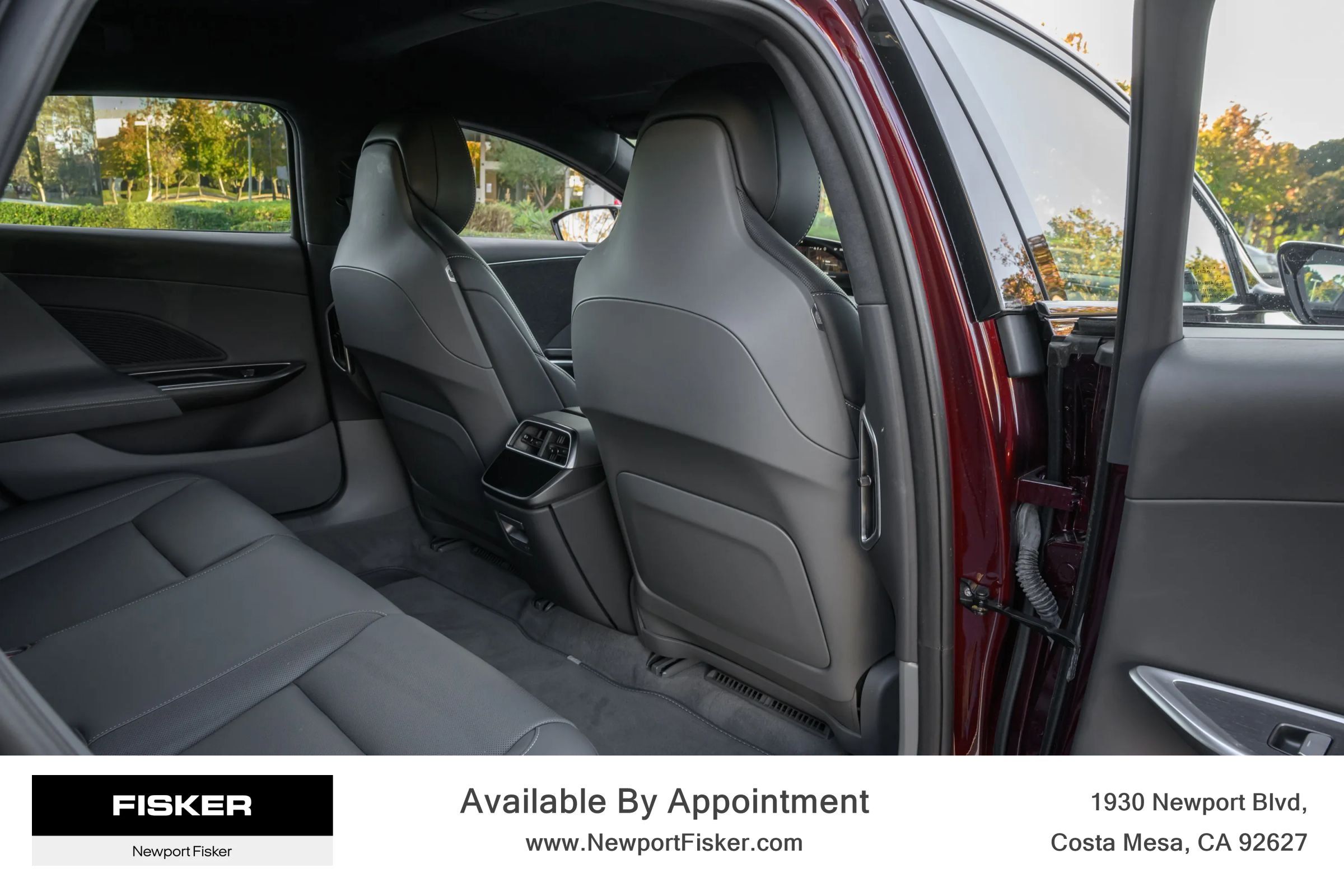 Used 2024 Lucid Air Pure RWD image 25