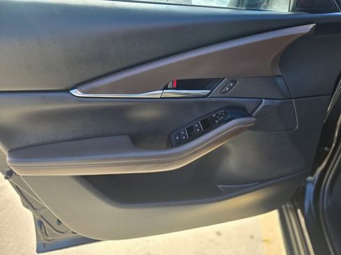 Used 2023 MAZDA CX-30 AWD 2.5 S w/ Premium Package image 18