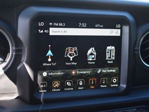 Used 2023 Jeep Wrangler Unlimited Sahara AWD/4WD image 31