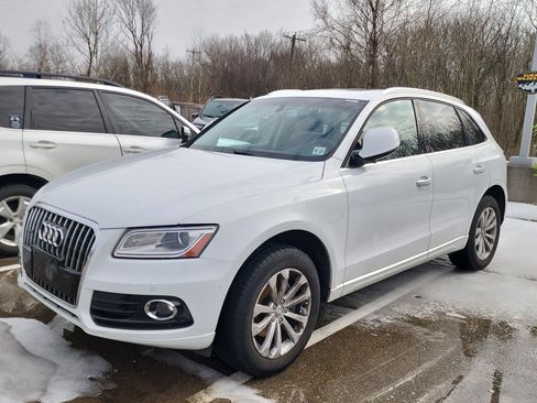 Used 2016 Audi Q5 2.0T Premium Plus w/ Technology Package image 4
