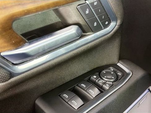 Used 2024 Chevrolet Silverado 3500 High Country w/ Technology Package image 18