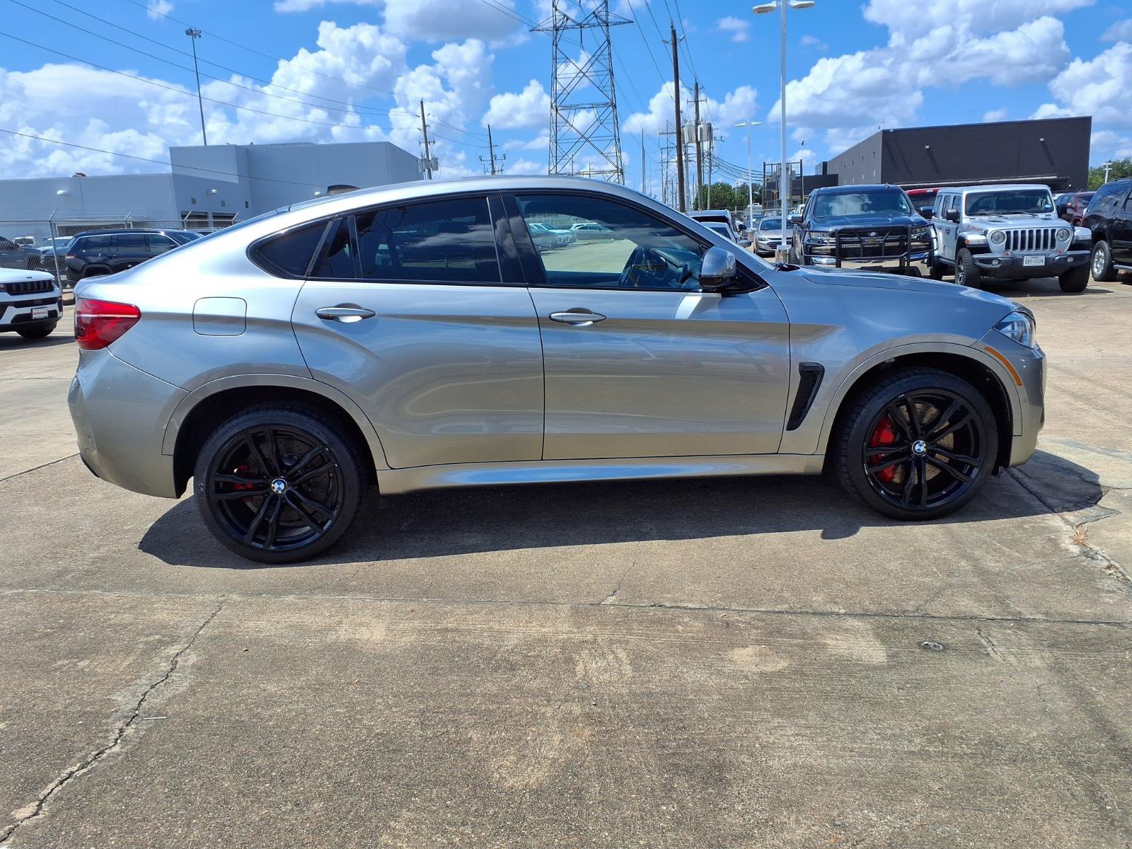 Used 2019 BMW X6 M w/ Executive Package AWD/4WD image 29