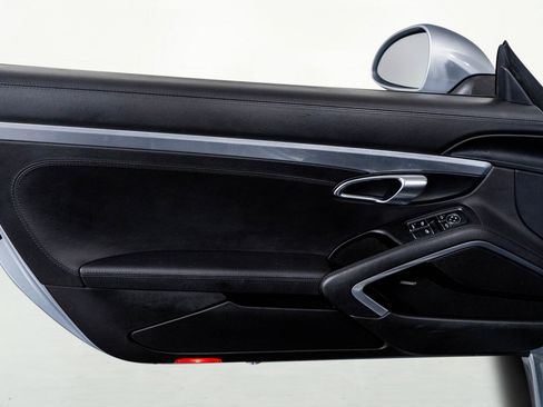 Used 2017 Porsche 911 Carrera 4S image 50