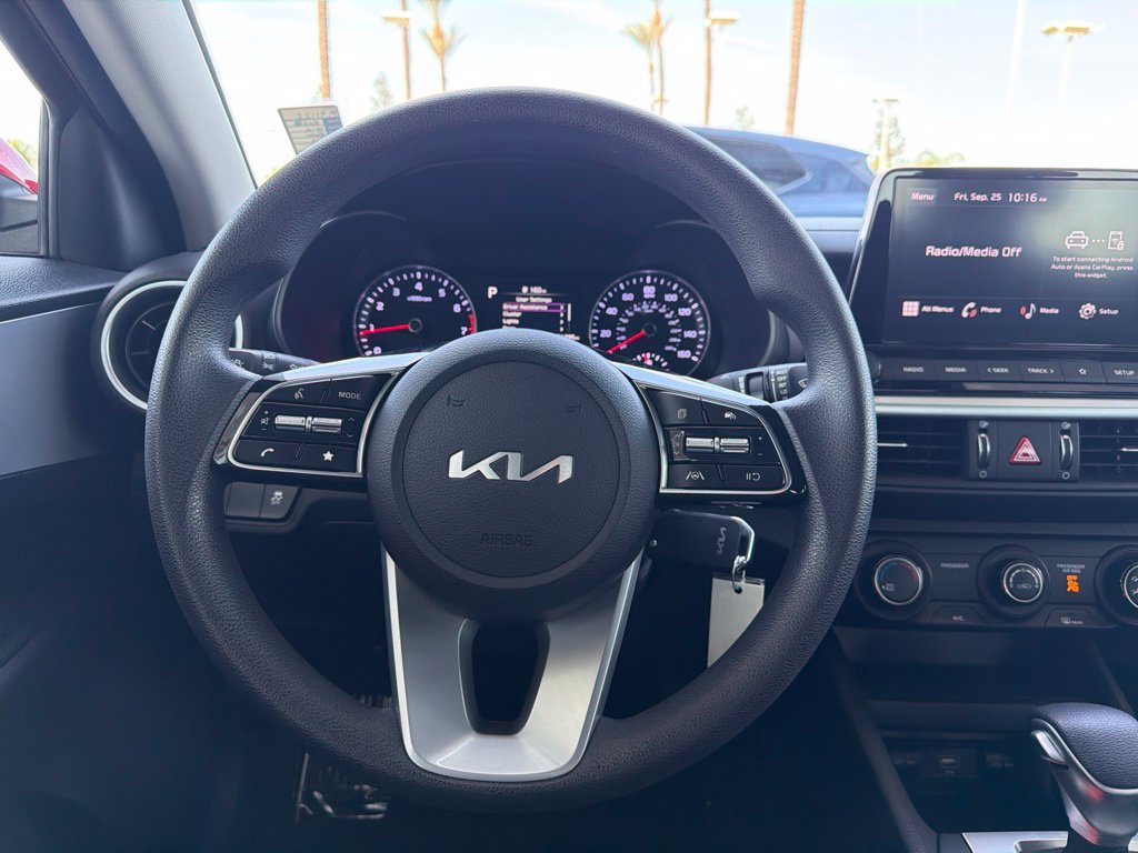 Used 2023 Kia Forte LXS w/ LXS Technology Package FWD image 17