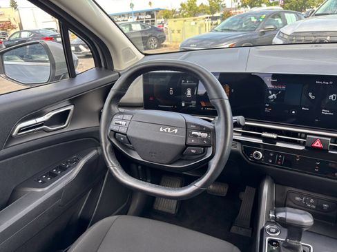 Used 2026 Kia Sportage LX AWD/4WD image 34