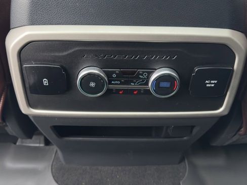 Used 2024 Ford Expedition Max Limited image 18