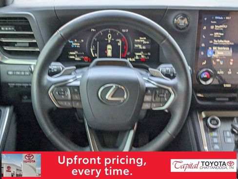 Used 2024 Lexus GX 550 AWD/4WD image 17