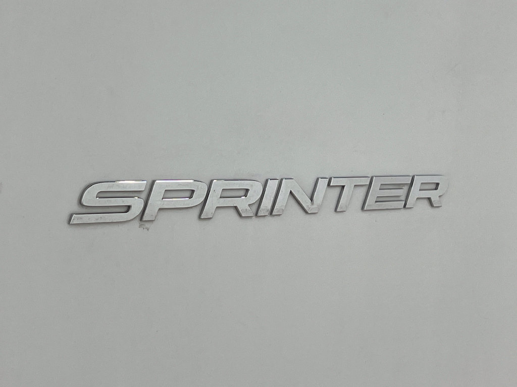 Used 2024 Mercedes-Benz Sprinter 2500 image 38