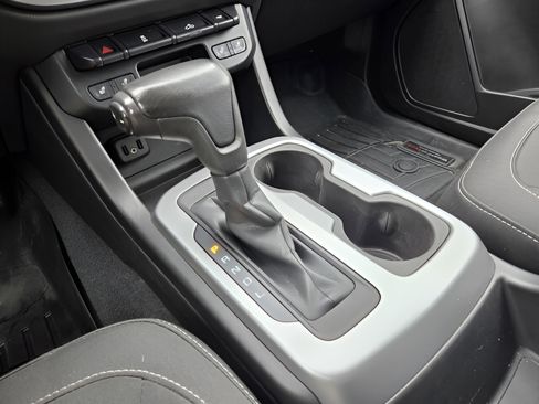 Used 2019 Chevrolet Colorado LT w/ LT Convenience Package image 23