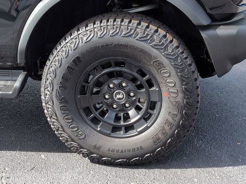 New 2026 Ford Bronco Outer Banks AWD/4WD image 11