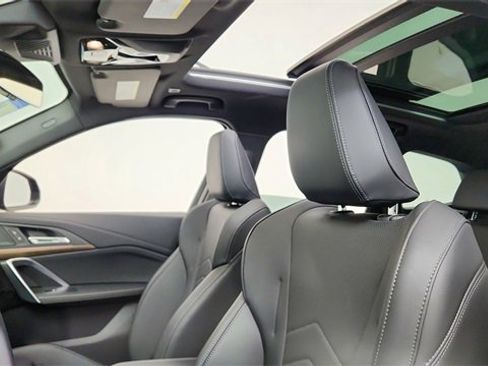 Used 2025 BMW X1 xDrive28i image 32