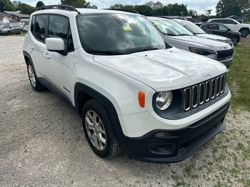 Used 2016 Jeep Renegade Latitude FWD image 20