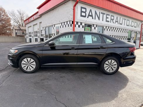 Used 2020 Volkswagen Jetta S image 2