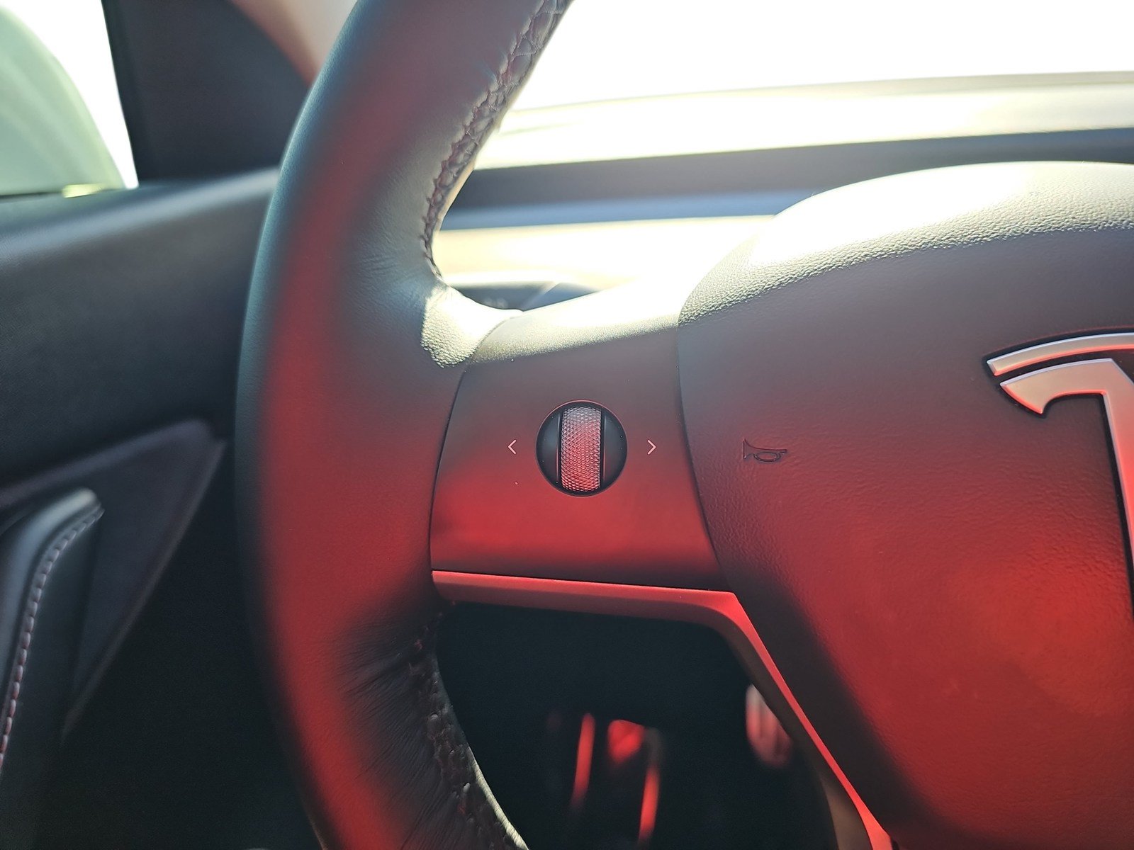 Used 2022 Tesla Model Y Performance AWD/4WD image 14