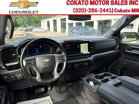 Used 2023 Chevrolet Silverado 1500 LT w/ Z71 Off-Road Package AWD/4WD image 14