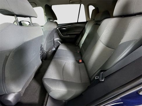 Certified 2021 Toyota RAV4 XLE image 22