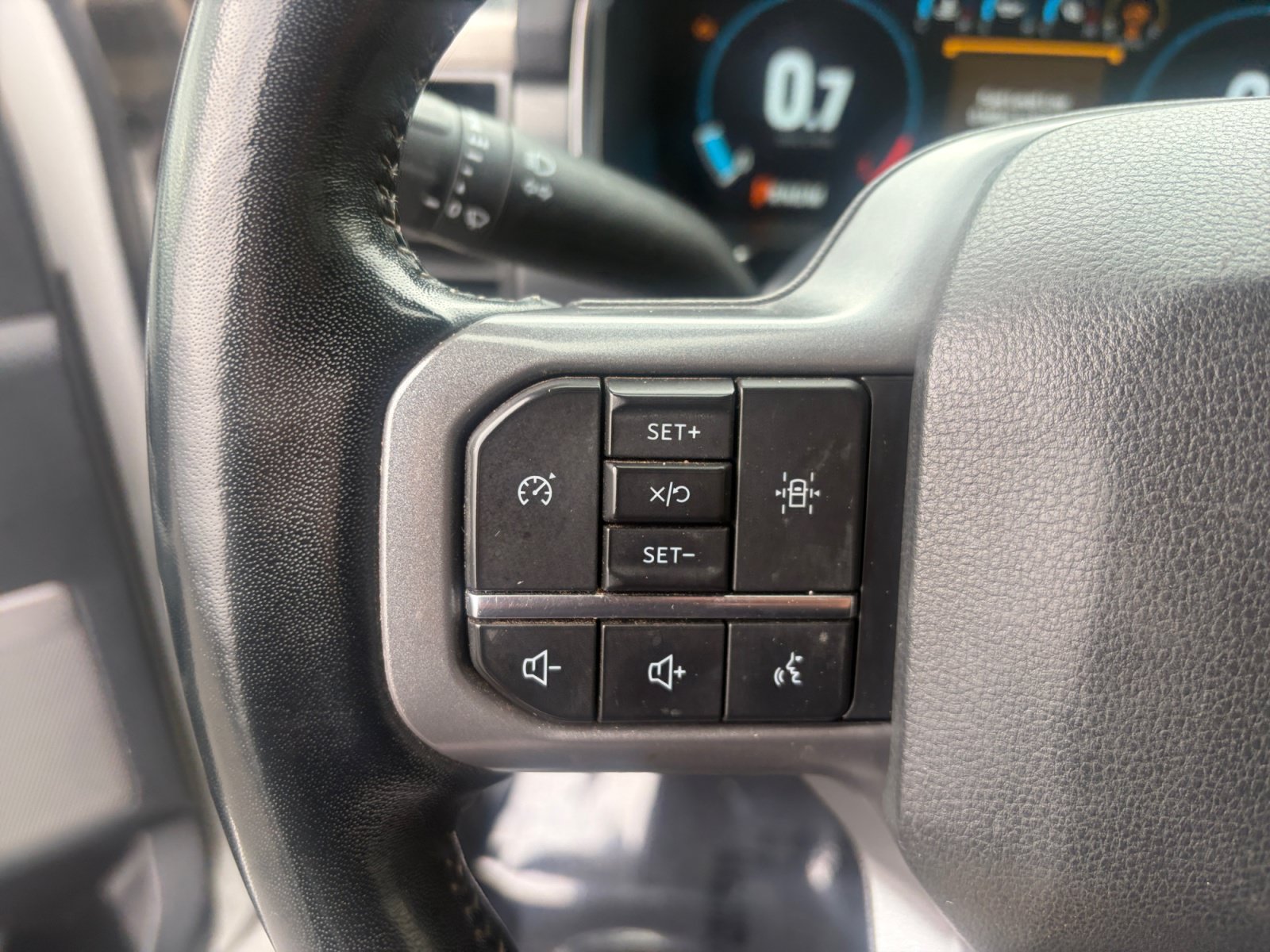 Used 2022 Ford F150 Lariat w/ Max Trailer Tow Package AWD/4WD image 12