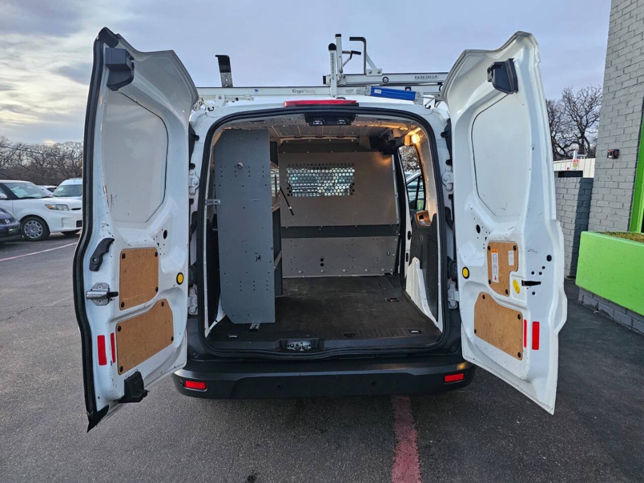 Used 2015 Ford Transit Connect XL FWD image 33