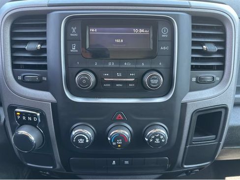 Used 2018 RAM 1500 Express RWD image 16