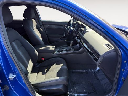 Used 2023 Honda Civic Sport image 19