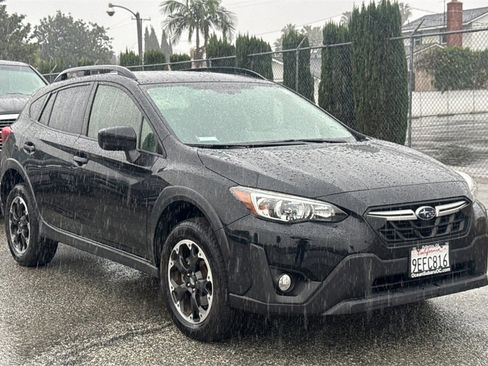 Certified 2023 Subaru Crosstrek 2.0i Premium image 2