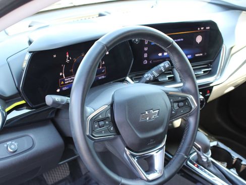 Used 2025 Chevrolet Trax ACTIV w/ Driver Confidence Package FWD image 10