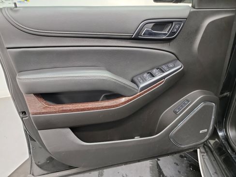 Used 2020 GMC Yukon SLT AWD/4WD image 13