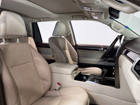 Used 2017 Lexus GX 460 Premium w/ Premium Package AWD/4WD image 10