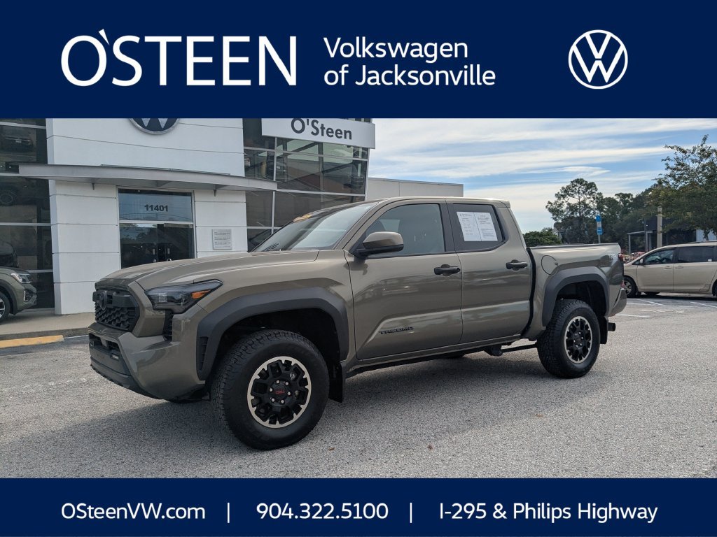 Used 2025 Toyota Tacoma TRD Off-Road AWD/4WD image 1