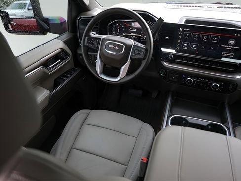 Used 2024 GMC Sierra 3500 SLT w/ SLT Premium Package image 27