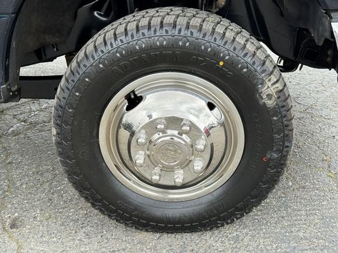 Used 2021 Ford F350 XLT w/ XLT Premium Package AWD/4WD image 9